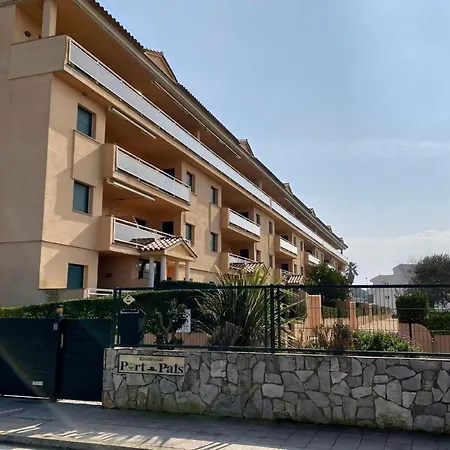 Komfortable Sa Cofa In Apartment Pals